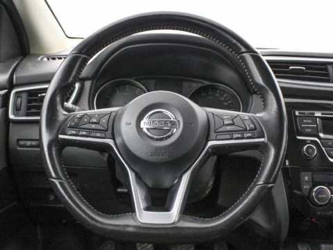 Nissan Qashqai 1.2 DIG-T VISIA 115 5P