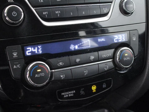 Nissan Qashqai 1.2 DIG-T VISIA 115 5P