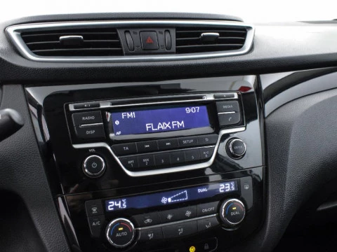 Nissan Qashqai 1.2 DIG-T VISIA 115 5P