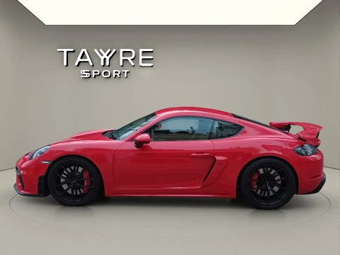 Porsche 718 Cayman GT4