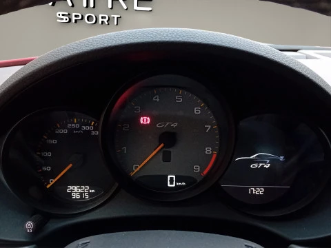 Porsche 718 Cayman GT4