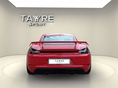 Porsche 718 Cayman GT4