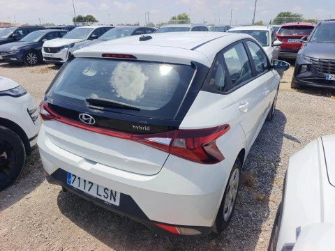 Hyundai i20 1.0 TGDI 74kW (100CV) 48V Essence