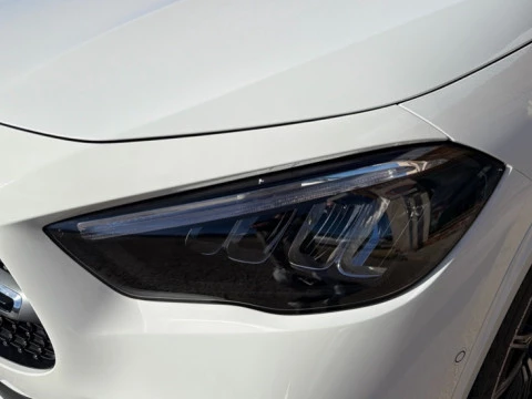 Mercedes-Benz GLA  200 d