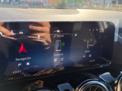 Mercedes-Benz GLA  200 d