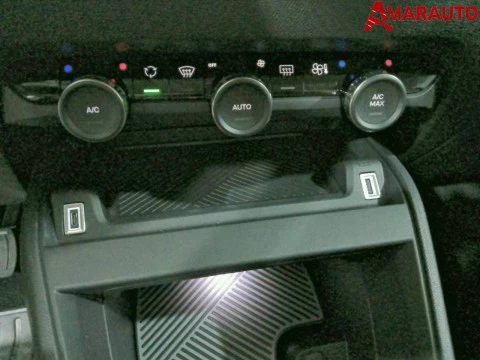 Citroën C4  Hybrid 145 ë-DCS6 Max