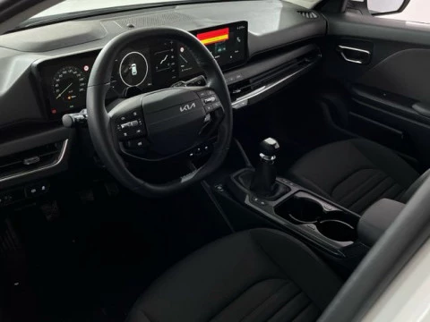 Kia K4 1.0 T-GDi MHEV Drive 85kW (115CV)
