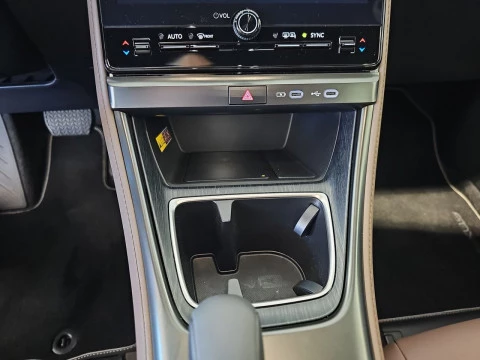 Lexus LBX 1.5 136cv HEV Elegant+