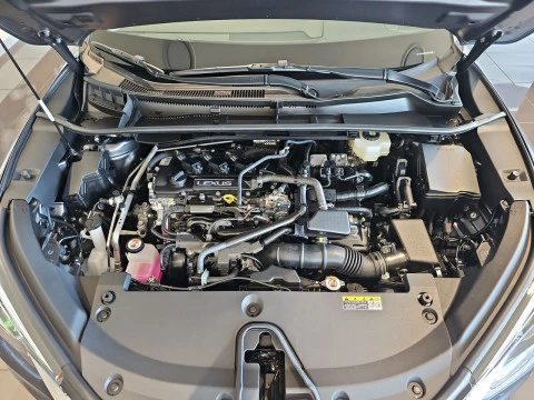 Lexus LBX 1.5 136cv HEV Elegant+