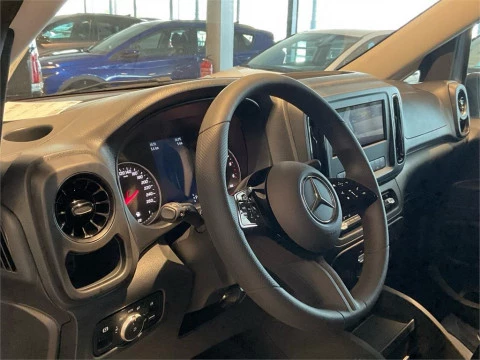 Mercedes-Benz Vito 114CDI AT 100kW Tourer Pro Larga