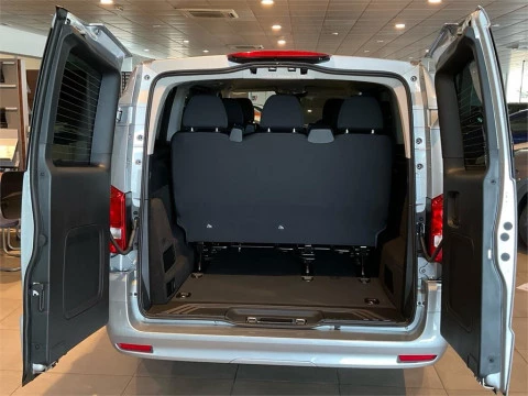 Mercedes-Benz Vito 114CDI AT 100kW Tourer Pro Larga