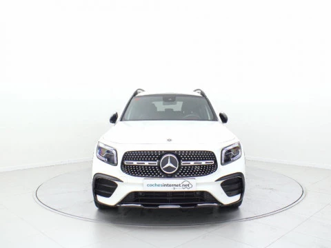 Mercedes-Benz GLB 200D 4MATIC