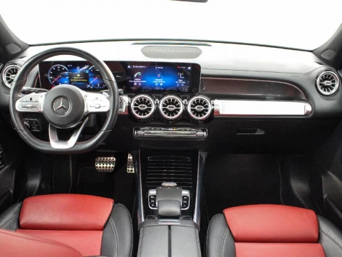 Mercedes-Benz GLB 200D 4MATIC