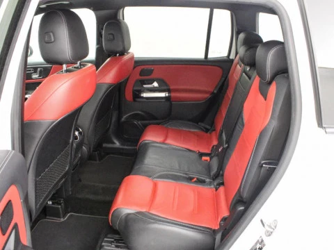 Mercedes-Benz GLB 200D 4MATIC