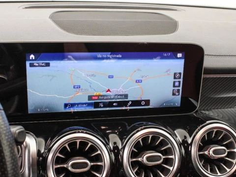 Mercedes-Benz GLB 200D 4MATIC