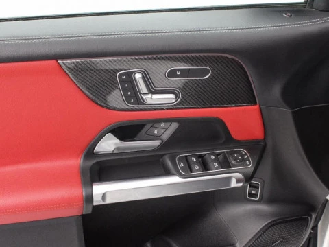 Mercedes-Benz GLB 200D 4MATIC