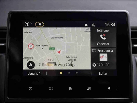 Cuadro digital central del Renault CLIO Techno TCE de 90 CV.