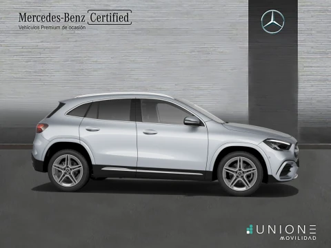 Mercedes-Benz GLA  200 d