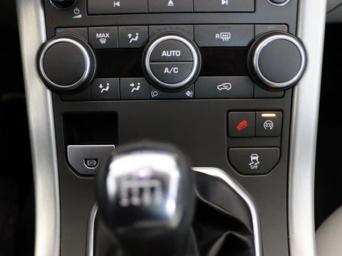 Land Rover RANGE ROVER EVOQUE R EVOQUE 2.2L SD4 150BHP 4WD PURE TECH 5P