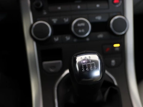 Land Rover RANGE ROVER EVOQUE R EVOQUE 2.2L SD4 150BHP 4WD PURE TECH 5P