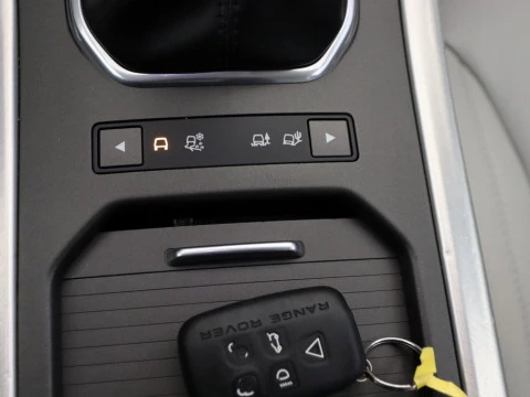 Land Rover RANGE ROVER EVOQUE R EVOQUE 2.2L SD4 150BHP 4WD PURE TECH 5P