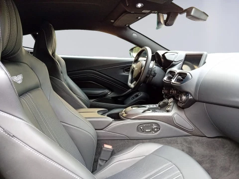 Aston Martin Vantage 4.0 V8