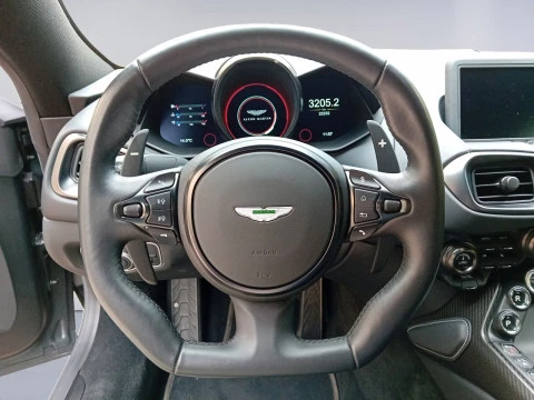 Aston Martin Vantage 4.0 V8