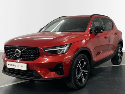 Volvo XC40 XC40 Plus, B3 Mild Hybrid, Gasolina, Dark
