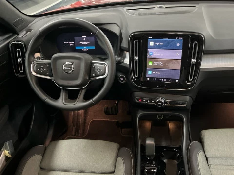 Volvo XC40 XC40 Plus, B3 Mild Hybrid, Gasolina, Dark