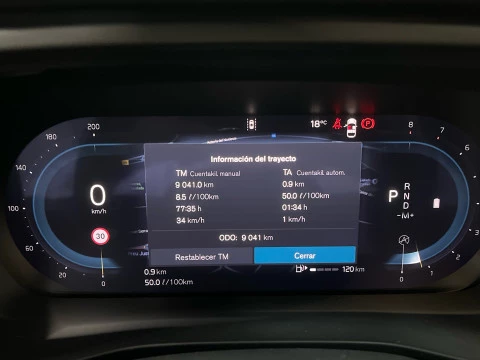 Volvo XC40 XC40 Plus, B3 Mild Hybrid, Gasolina, Dark