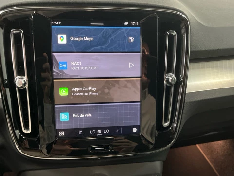 Volvo XC40 XC40 Plus, B3 Mild Hybrid, Gasolina, Dark