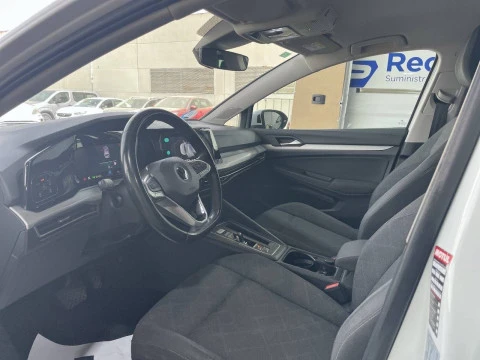 Volkswagen Golf Life 1.0 eTSI 81kW (110CV) DSG
