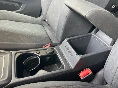 Volkswagen Golf Life 1.0 eTSI 81kW (110CV) DSG
