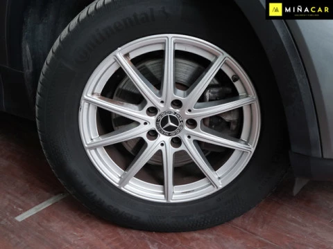 Mercedes-Benz GLB 200 120 kW (163 CV)