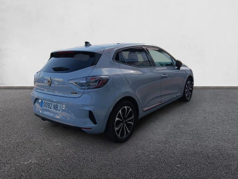 Renault Clio Techno E-Tech full hybrid 145 (103kw)