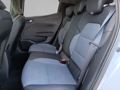 Renault Clio Techno E-Tech full hybrid 145 (103kw)