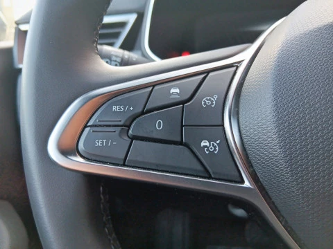 Renault Clio Techno E-Tech full hybrid 145 (103kw)