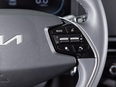 Kia Niro 1.6 GDi HEV 95kW (129CV) Concept