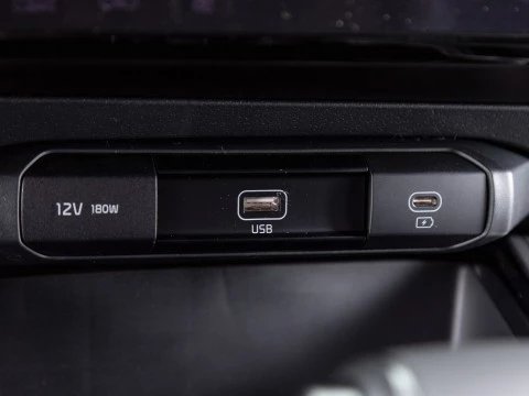 Kia Niro 1.6 GDi HEV 95kW (129CV) Concept