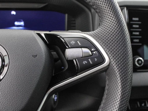 Skoda Karoq 1.5 TSI SPORTLINE DSG 150CV 5P