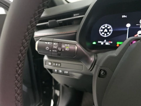 Lexus LBX 1.5 136cv HEV Elegant+ Black