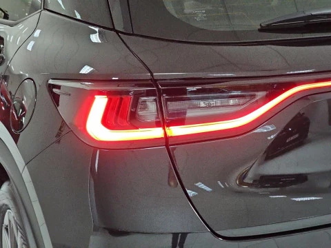 Lexus LBX 1.5 136cv HEV Elegant+ Black