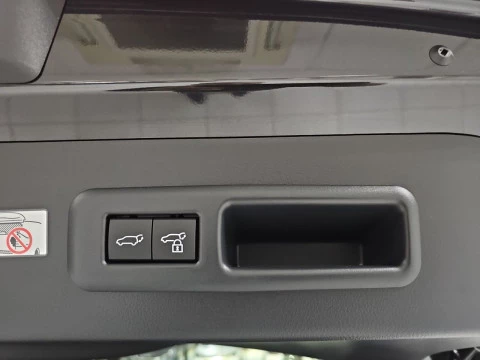 Lexus LBX 1.5 136cv HEV Elegant+ Black