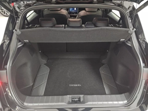 Lexus LBX 1.5 136cv HEV Elegant+ Black