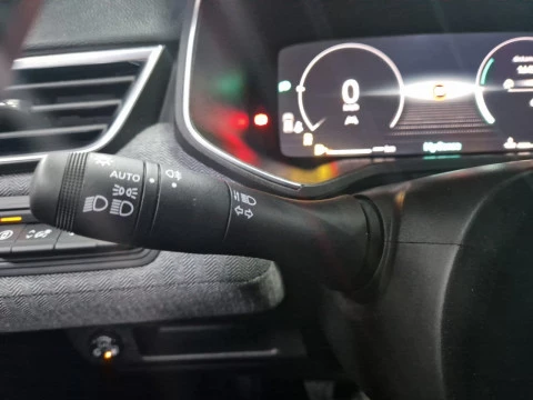 Renault Clio techno Eco-G 100cv (74kW)