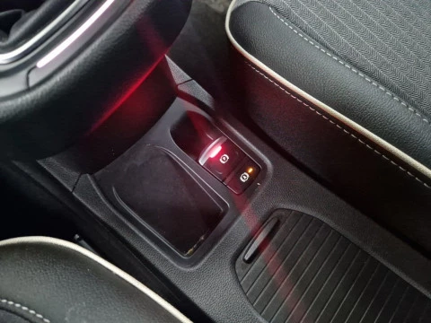 Renault Clio techno Eco-G 100cv (74kW)