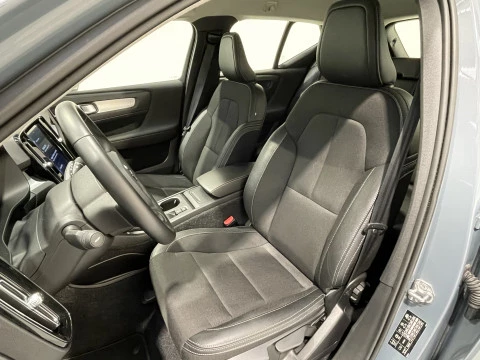 Volvo XC40 2.0 D3 Business Plus Auto