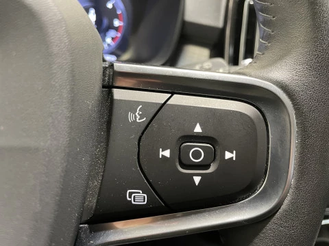 Volvo XC40 2.0 D3 Business Plus Auto