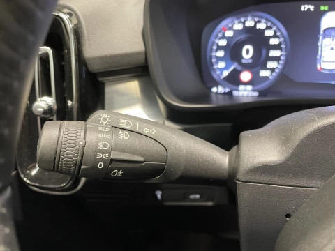 Volvo XC40 2.0 D3 Business Plus Auto