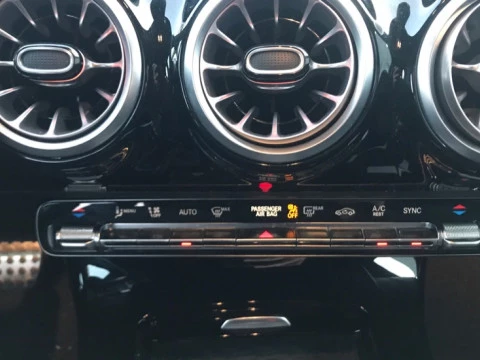 Mercedes-Benz Clase A  200 d Compact